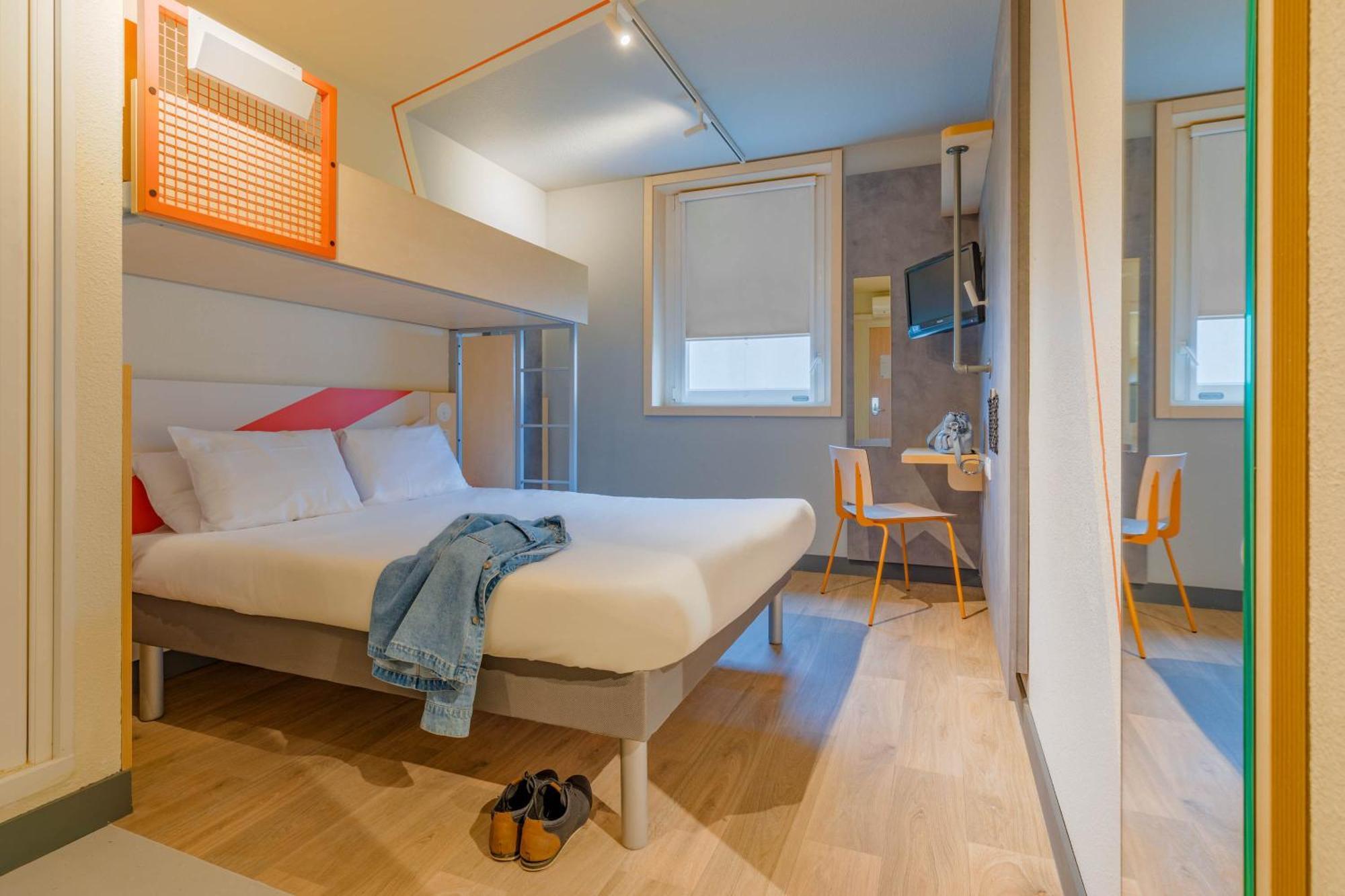 Ibis Budget Lyon Est Saint Quentin Fallavier Exterior foto