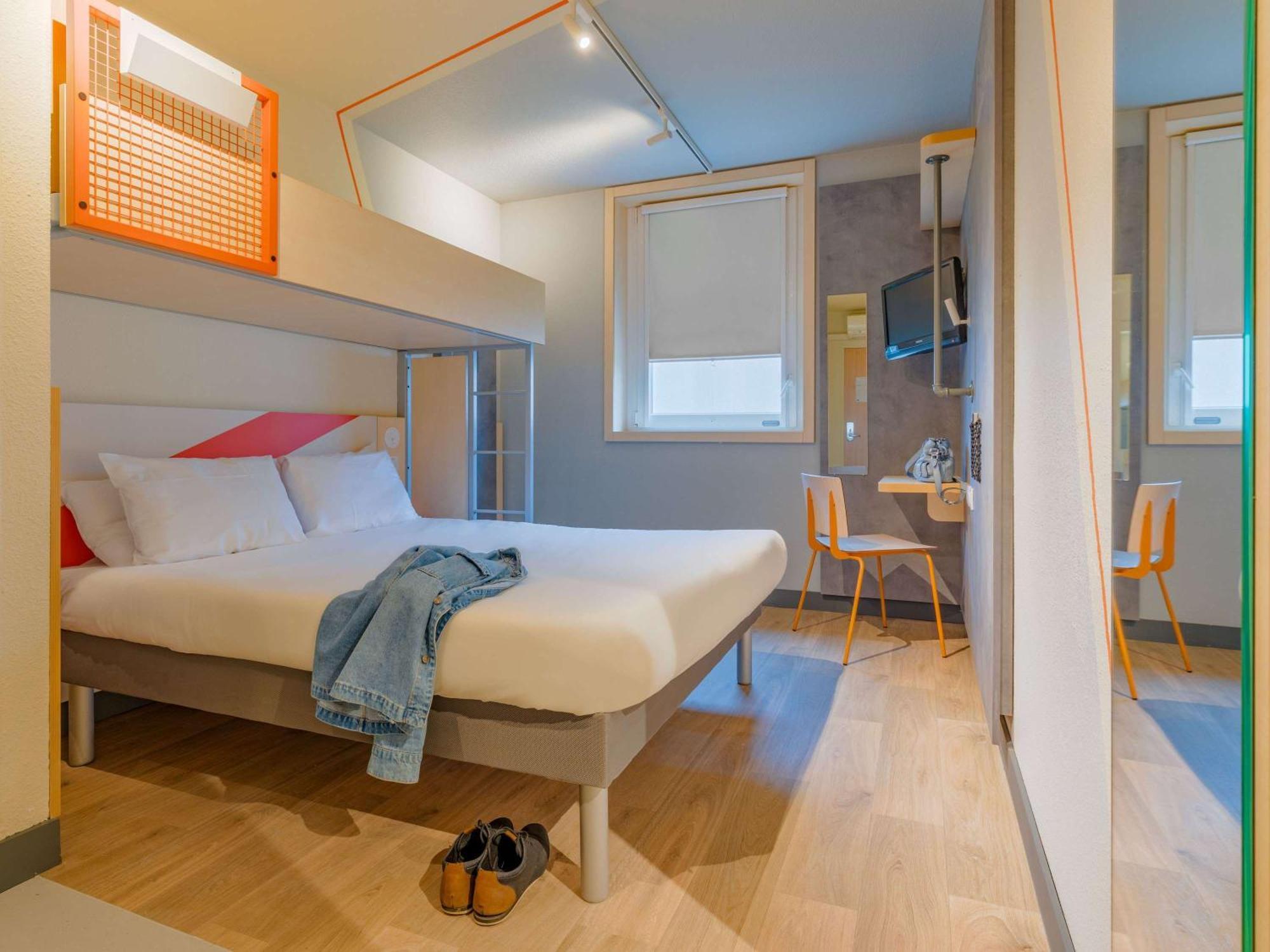 Ibis Budget Lyon Est Saint Quentin Fallavier Exterior foto